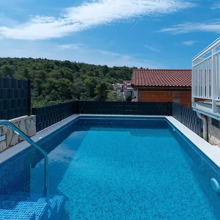 Modern In With Sea Nearby
